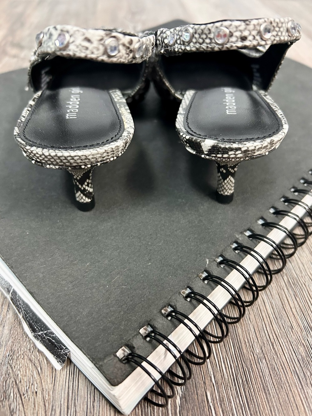 MADDEN GIRL 📞 Krystal Mary Jane Kitten Heel Slingback Pump - Size 8 - Picture 3 of 5